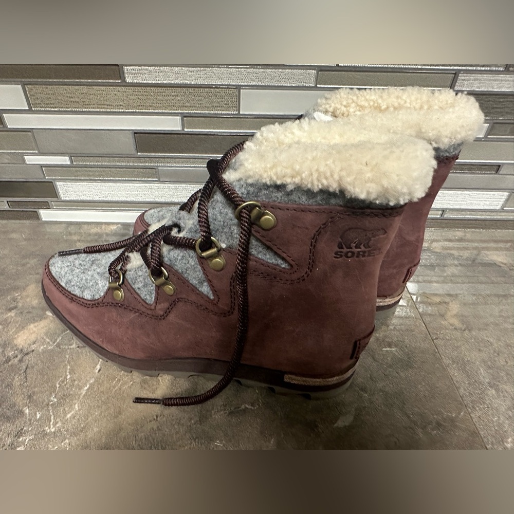 Sorel Sneakchic Leather boots - Picture 3 of 7